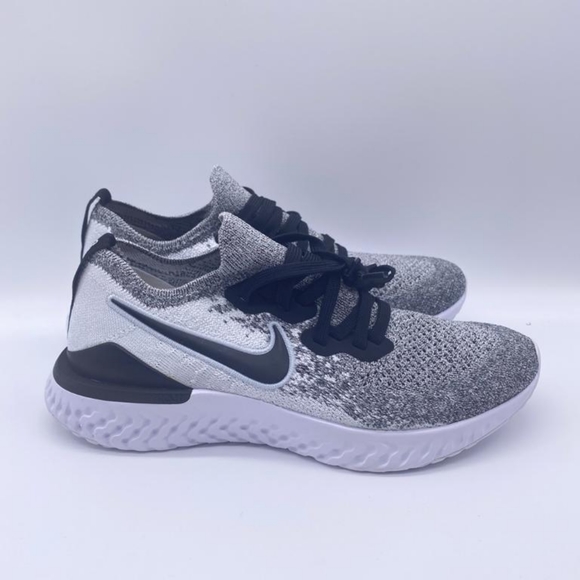 Nike Epic React Flyknit 2 Oreo Size 11.5 - Picture 2 of 6